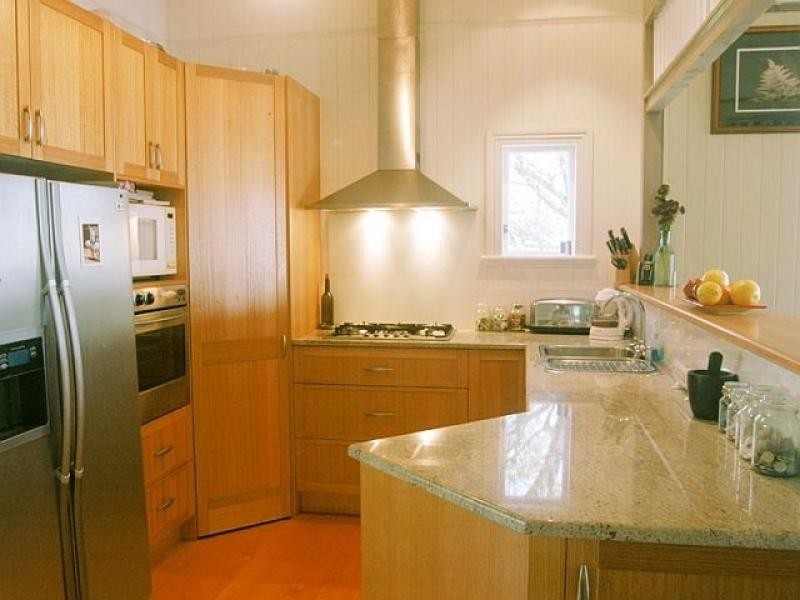 15 Anzac Avenue, Sandgate QLD 4017