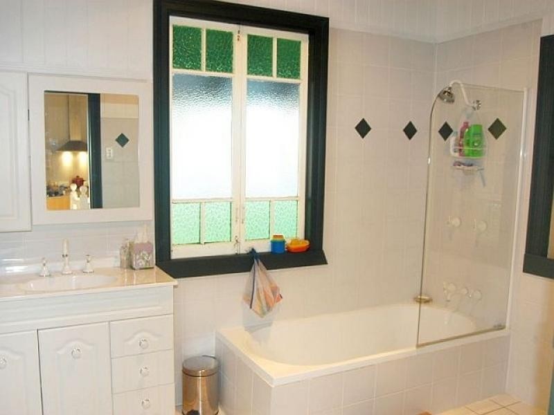 15 Anzac Avenue, Sandgate QLD 4017