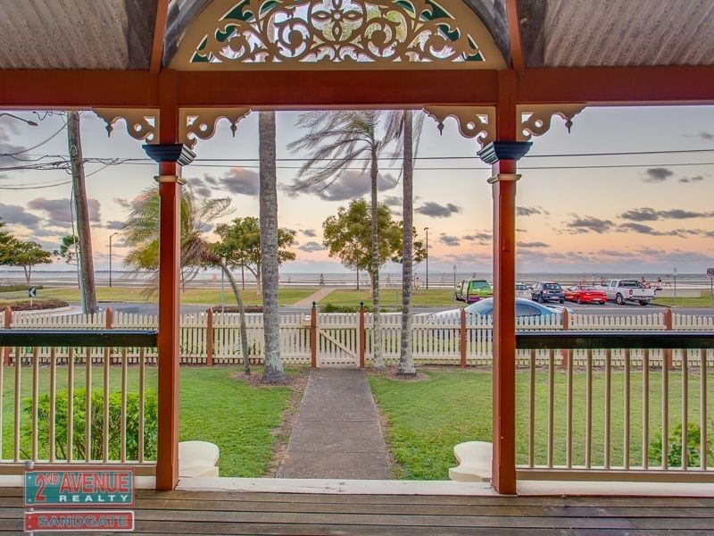 50 Flinders Parade, Sandgate QLD 4017