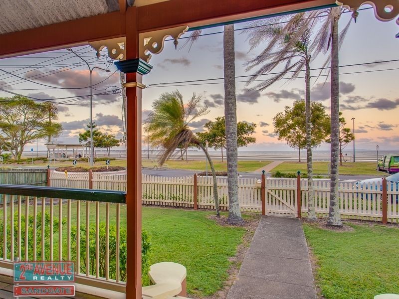 50 Flinders Parade, Sandgate QLD 4017