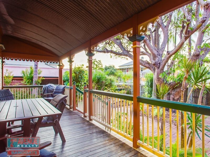 50 Flinders Parade, Sandgate QLD 4017