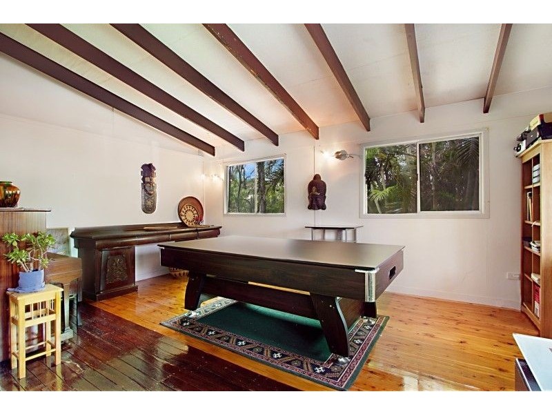 42 Seventh Avenue, Sandgate QLD 4017