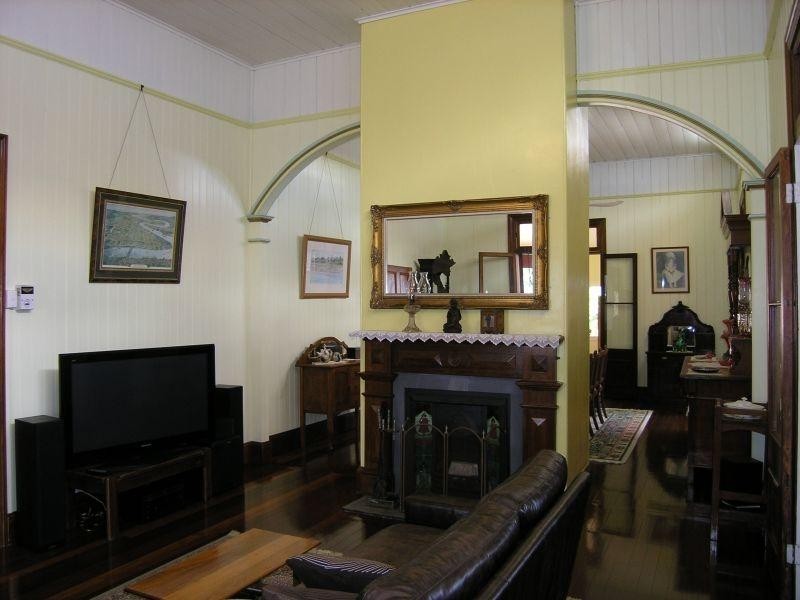 86 Allpass Parade, Shorncliffe QLD 4017