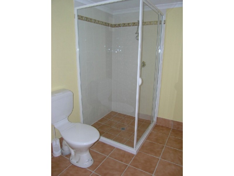 11 Pier Avenue, Shorncliffe QLD 4017