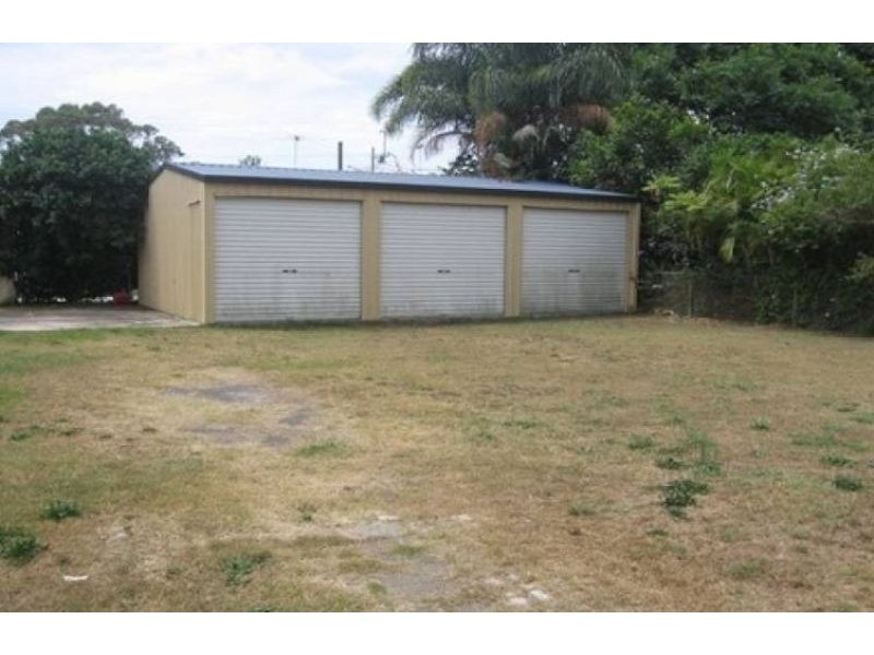 8 Angus Street, Clontarf QLD 4019