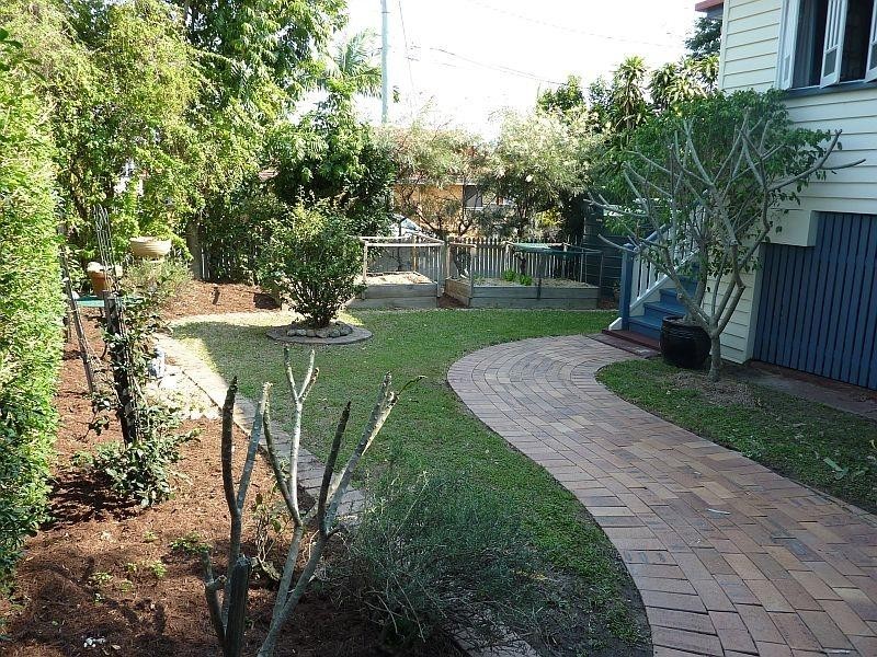 49 Nash Street, Sandgate QLD 4017