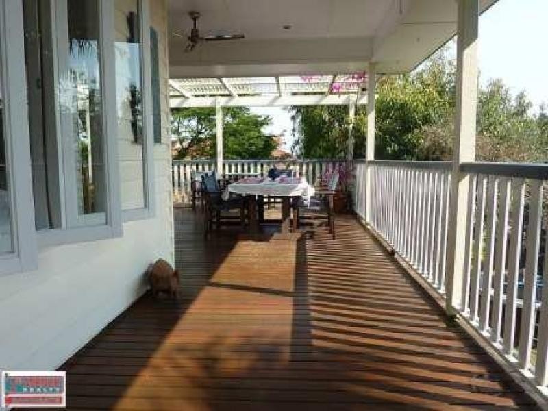 49 Nash Street, Sandgate QLD 4017