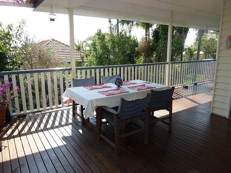 49 Nash Street, Sandgate QLD 4017