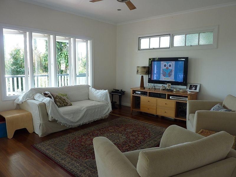 49 Nash Street, Sandgate QLD 4017