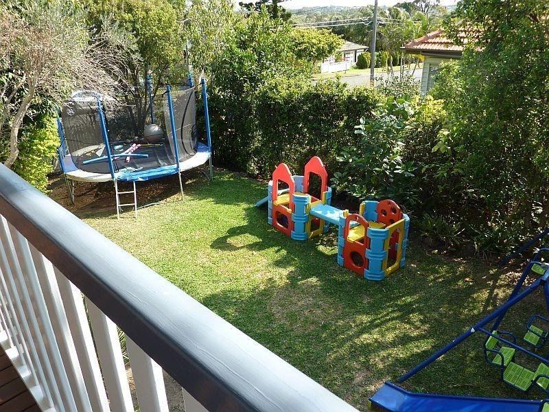 49 Nash Street, Sandgate QLD 4017