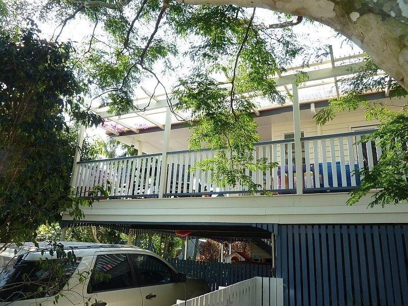 49 Nash Street, Sandgate QLD 4017