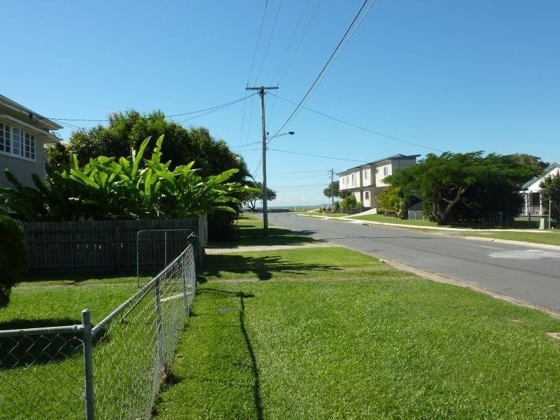 26 Thirteenth Avenue, Brighton QLD 4017