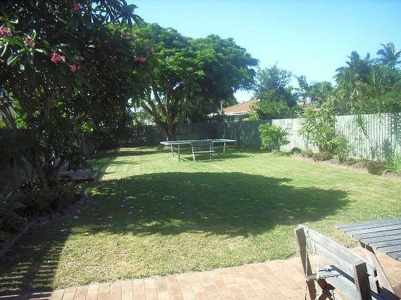 26 Thirteenth Avenue, Brighton QLD 4017