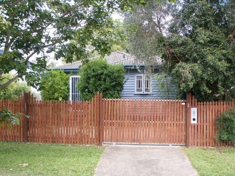 56 Connaught Street, Sandgate QLD 4017