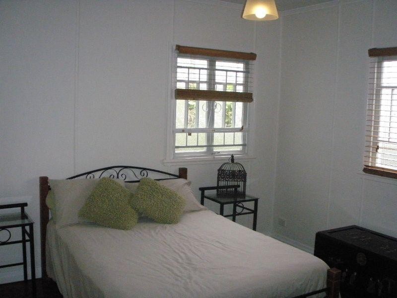 56 Connaught Street, Sandgate QLD 4017