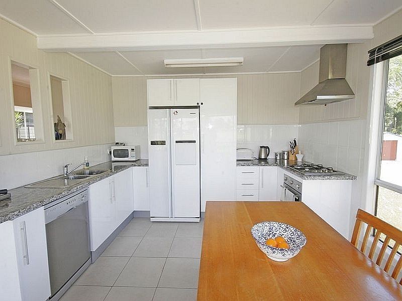 49 Kempster Street, Sandgate QLD 4017