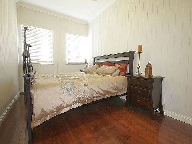 49 Kempster Street, Sandgate QLD 4017