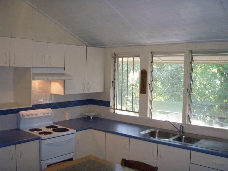 12 Gilpin Street, Shorncliffe QLD 4017