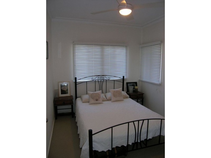 55 Griffith Street, Sandgate QLD 4017