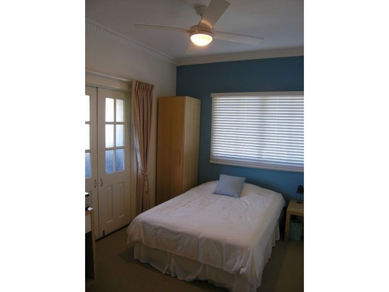 55 Griffith Street, Sandgate QLD 4017