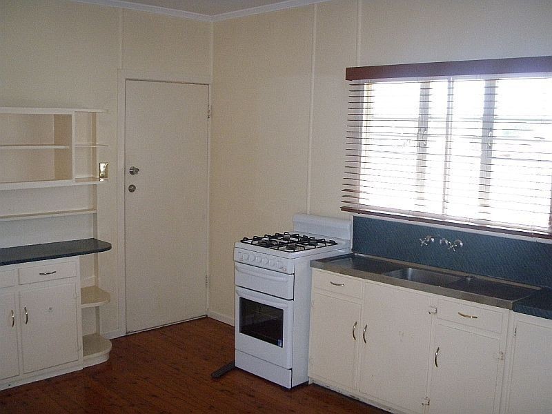 27 Nathan Street, Brighton QLD 4017