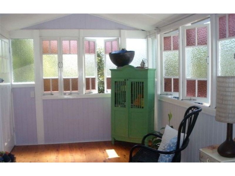 36 Bevington Street, Shorncliffe QLD 4017