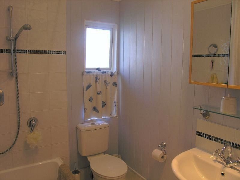 36 Bevington Street, Shorncliffe QLD 4017