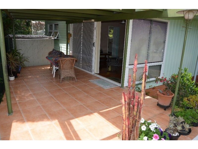 46 Nash Street, Sandgate QLD 4017