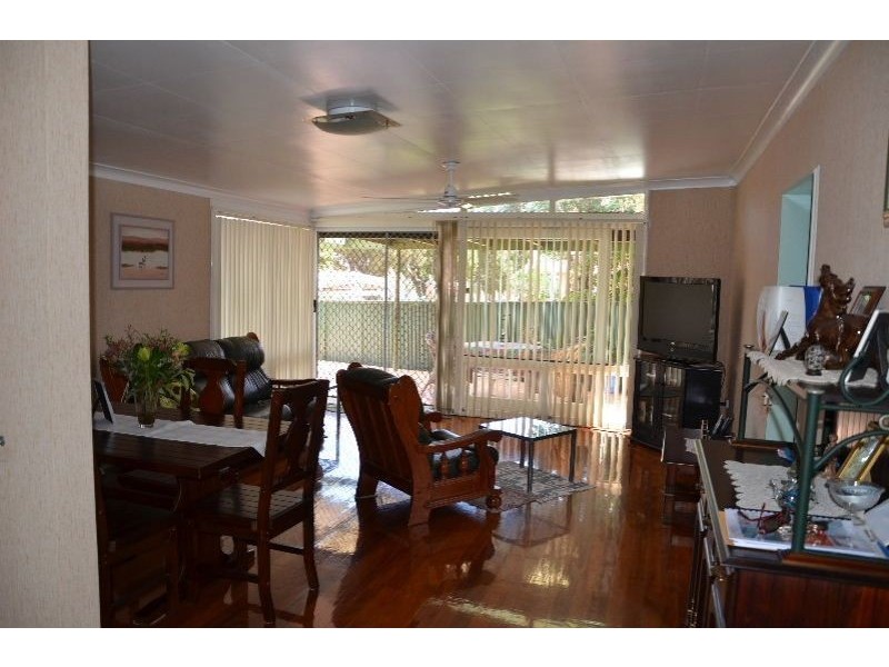 46 Nash Street, Sandgate QLD 4017