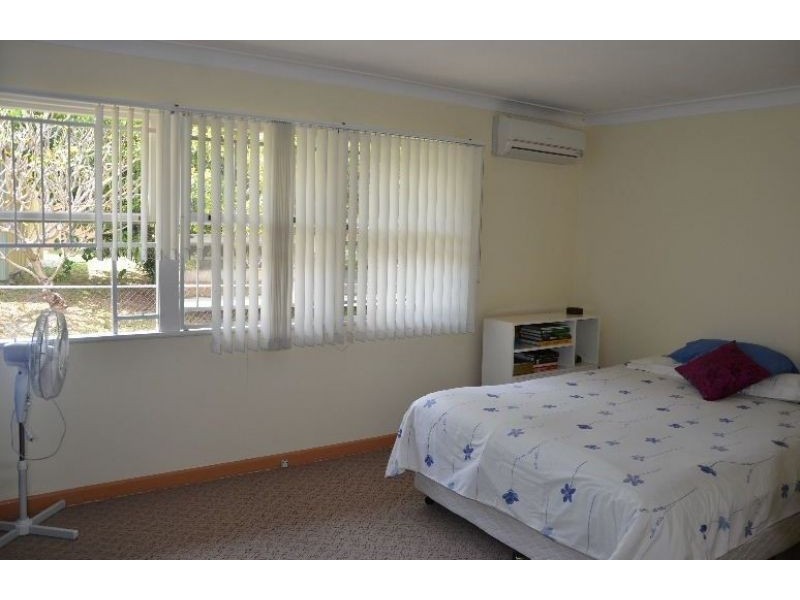 46 Nash Street, Sandgate QLD 4017