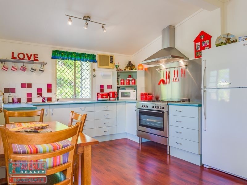 311 Brighton Road, Sandgate QLD 4017