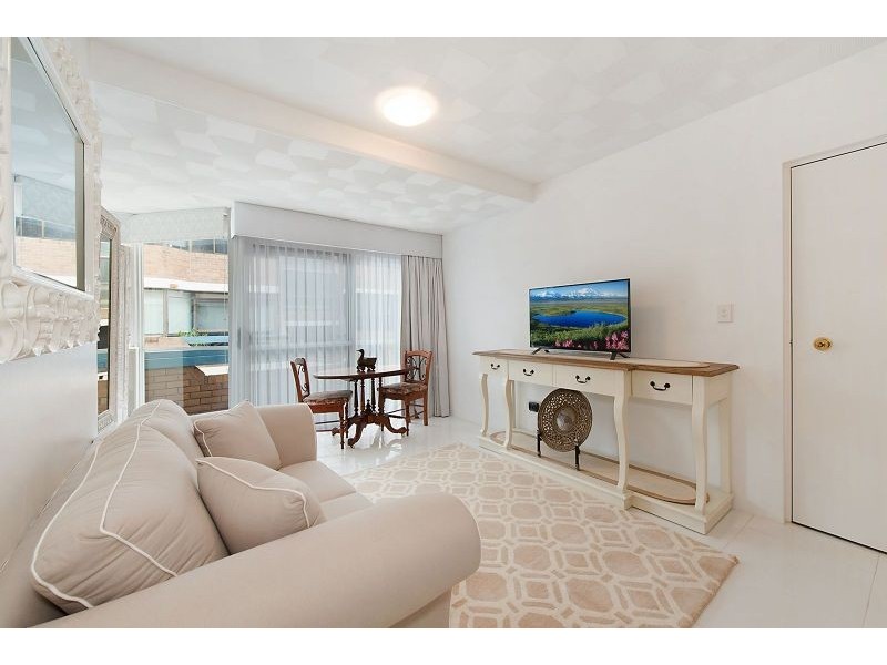 12/88 EAGLE TERRACE, Sandgate QLD 4017