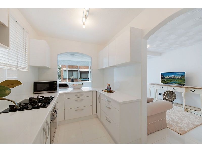 12/88 EAGLE TERRACE, Sandgate QLD 4017