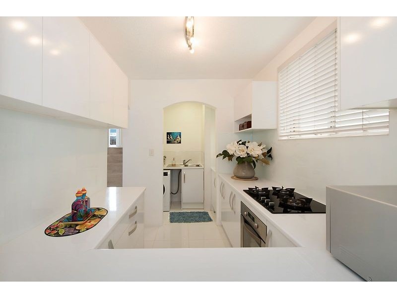 12/88 EAGLE TERRACE, Sandgate QLD 4017