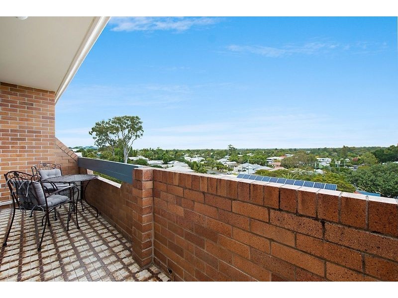 12/88 EAGLE TERRACE, Sandgate QLD 4017