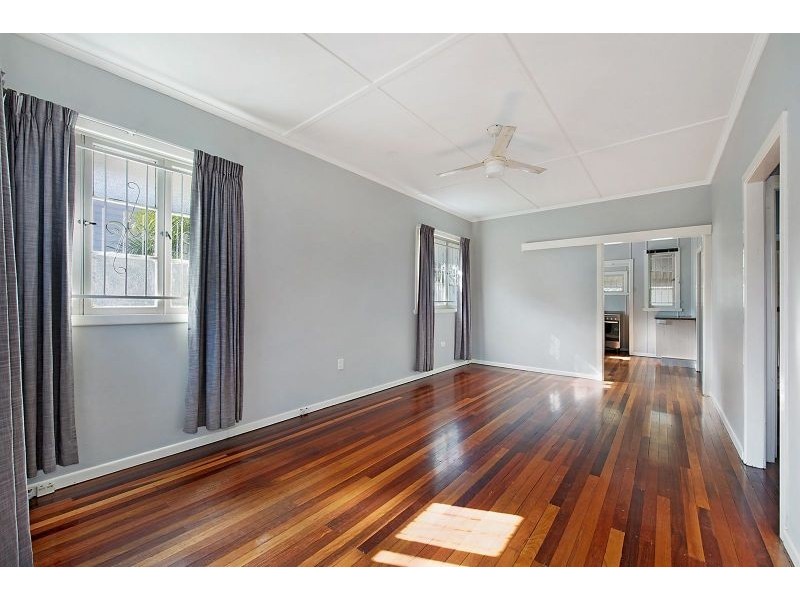 12 Scott Street, Deagon QLD 4017