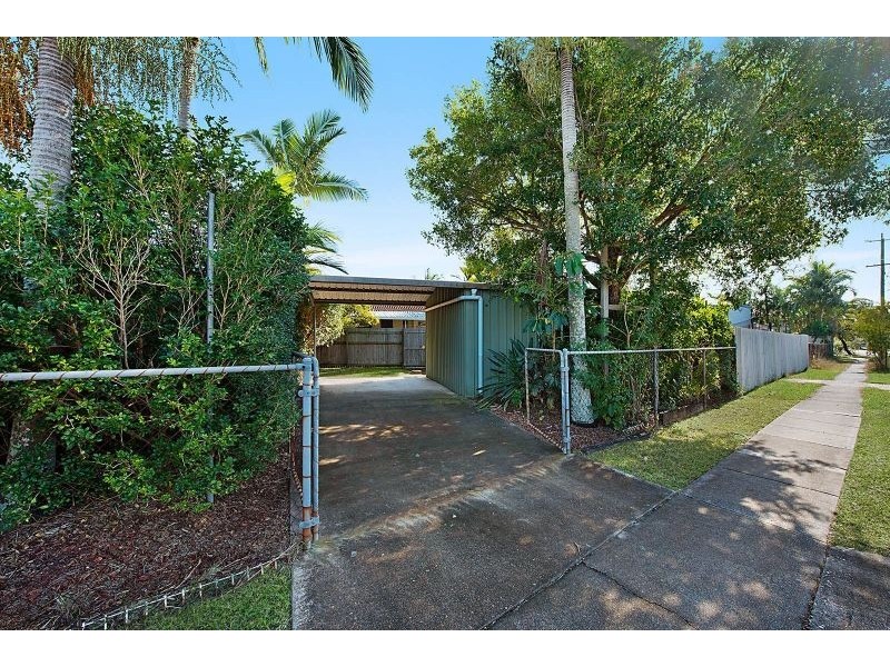 12 Scott Street, Deagon QLD 4017