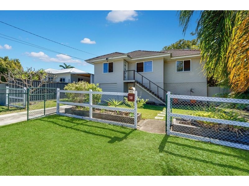 18 Maclean Street, Brighton QLD 4017