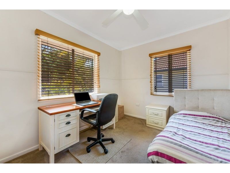 18 Maclean Street, Brighton QLD 4017