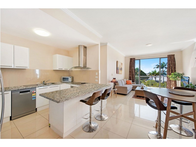 13/32 Rock Street, Scarborough QLD 4020