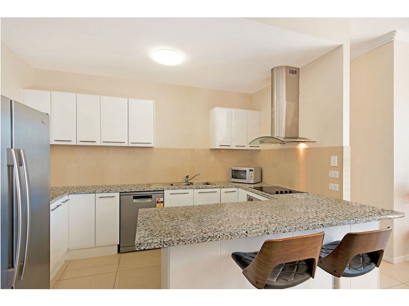 13/32 Rock Street, Scarborough QLD 4020