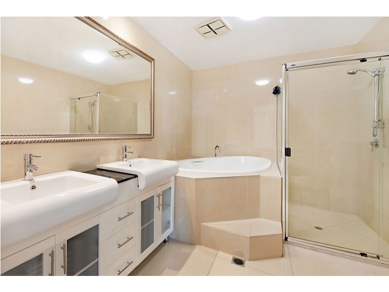 13/32 Rock Street, Scarborough QLD 4020