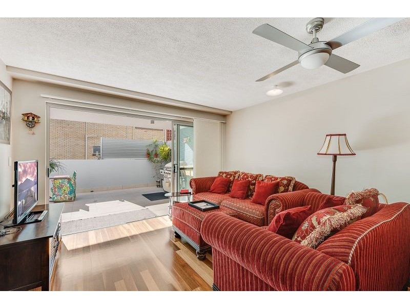 4/36 Third Avenue, Sandgate QLD 4017