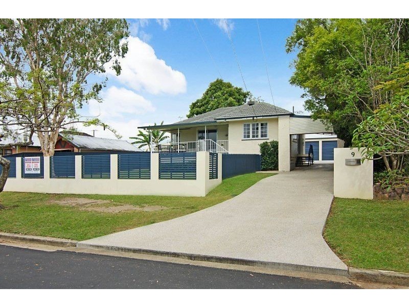 9 Glendavis Street, Brighton QLD 4017