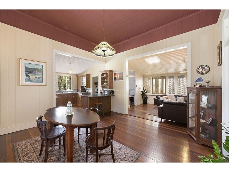 107 Yundah Street, Shorncliffe QLD 4017