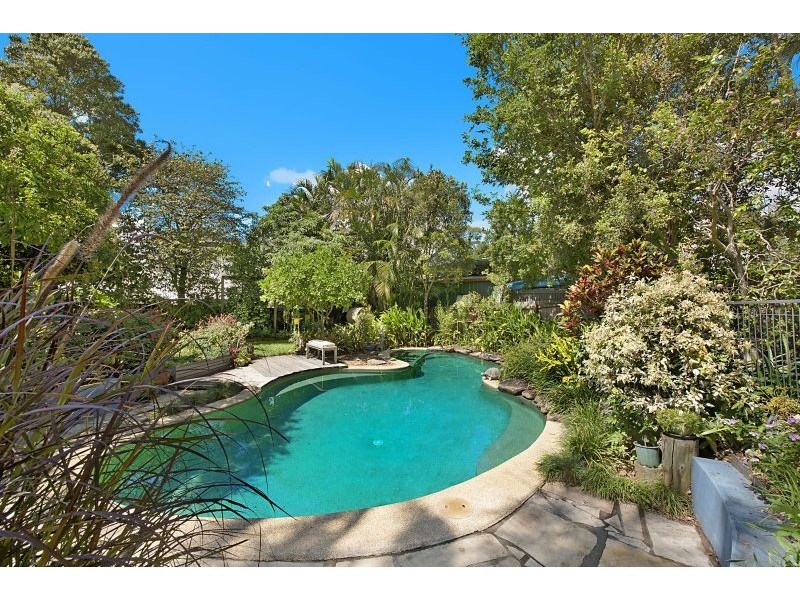 107 Yundah Street, Shorncliffe QLD 4017