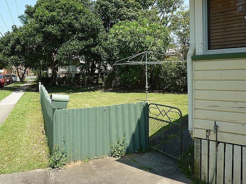 34 Cliff Street, Sandgate QLD 4017