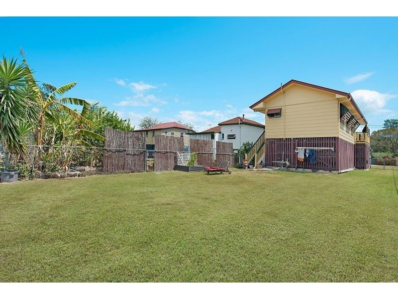 32 Barclay Street, Deagon QLD 4017