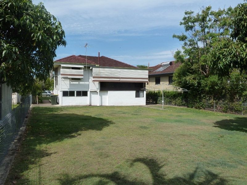 19 Bayview Road, Brighton QLD 4017