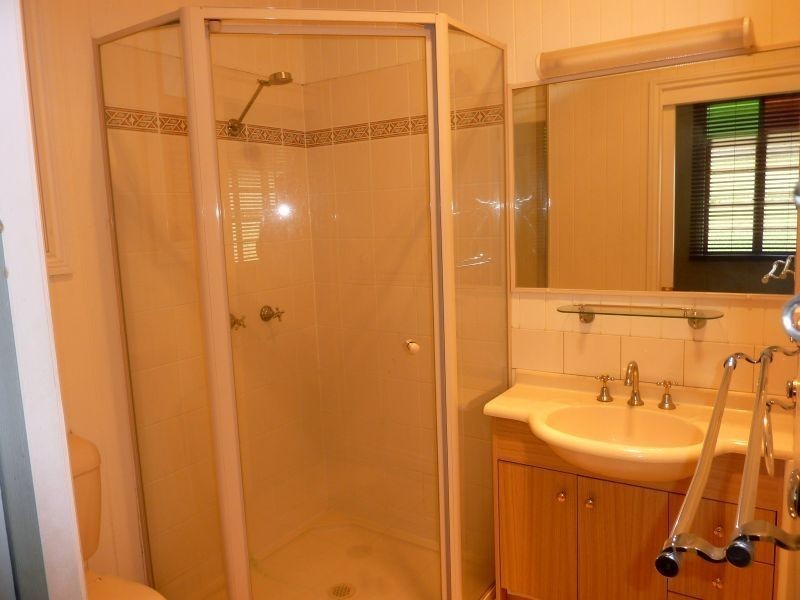 67 Palm Avenue, Shorncliffe QLD 4017